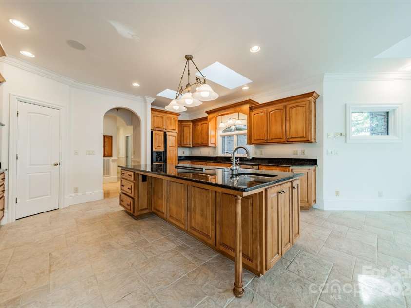 134 Lawrence Overlook, West End, NC 27376.  MLS# CAR4184296, YatesRealty ID 2453. 