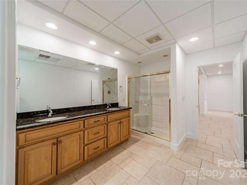 134 Lawrence Overlook, West End, NC 27376.  MLS# CAR4184296, YatesRealty ID 2453. 