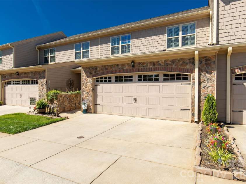 1108 Stuarts Landing Drive, Cramerton, NC 28032.  MLS# CAR4380674, YatesRealty ID 24531. 