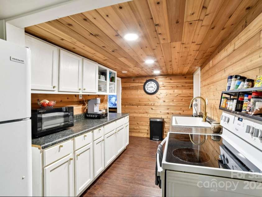 723 Richland Creek Road, Clyde, NC 28721.  MLS# CAR4275806, YatesRealty ID 24531. 