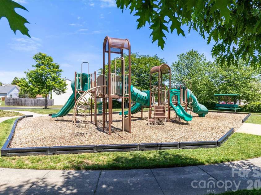 1507 Cold Creek Place, Huntersville, NC 28078.  MLS# CAR4380864, YatesRealty ID 24532. Community playground