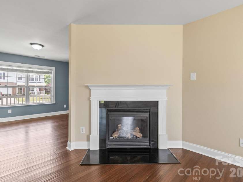 1507 Cold Creek Place, Huntersville, NC 28078.  MLS# CAR4380864, YatesRealty ID 24532. Gas fireplace