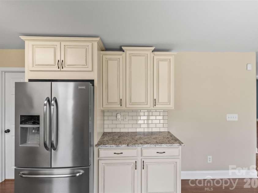 1507 Cold Creek Place, Huntersville, NC 28078.  MLS# CAR4380864, YatesRealty ID 24532. Kitchen