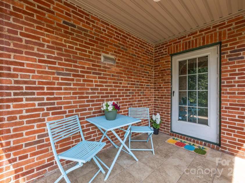 2 Enka Orchard Street, Candler, NC 28715.  MLS# CAR4270058, YatesRealty ID 24533. 