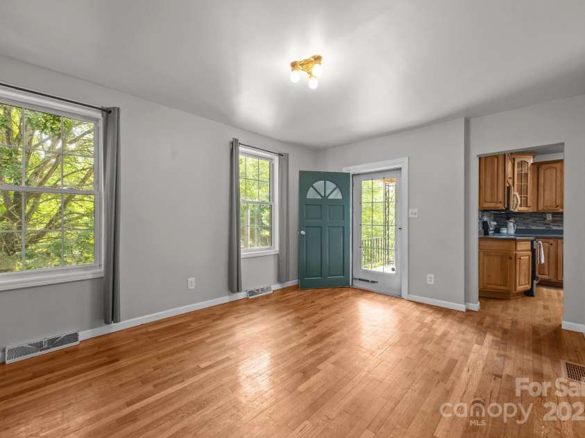 2 Enka Orchard Street, Candler, NC 28715.  MLS# CAR4270058, YatesRealty ID 24533. 