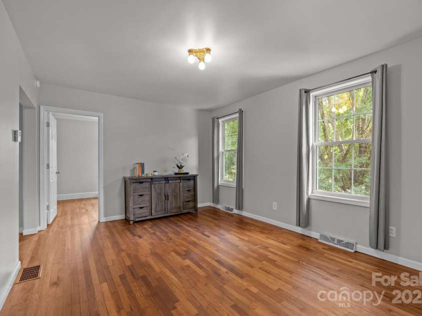 2 Enka Orchard Street, Candler, NC 28715.  MLS# CAR4270058, YatesRealty ID 24533. 