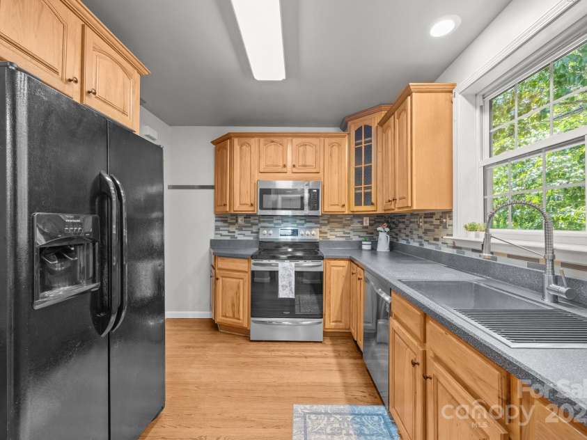 2 Enka Orchard Street, Candler, NC 28715.  MLS# CAR4270058, YatesRealty ID 24533. 