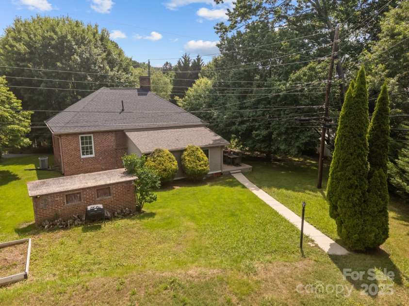 2 Enka Orchard Street, Candler, NC 28715.  MLS# CAR4270058, YatesRealty ID 24533. 