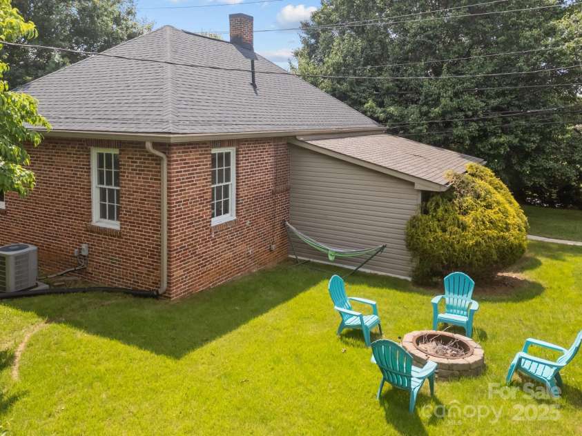 2 Enka Orchard Street, Candler, NC 28715.  MLS# CAR4270058, YatesRealty ID 24533. 