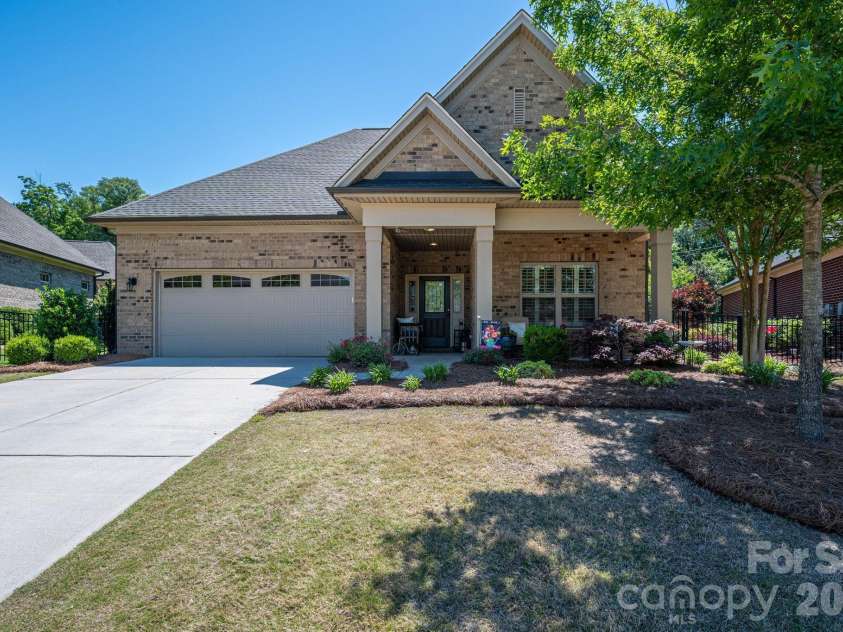 5228 Courtyard Lane, Belmont, NC 28012.  MLS# CAR4381843, YatesRealty ID 24533. 5228 Courtyard Ln.
