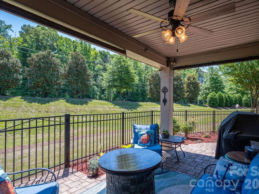 5228 Courtyard Lane, Belmont, NC 28012.  MLS# CAR4381843, YatesRealty ID 24533. 