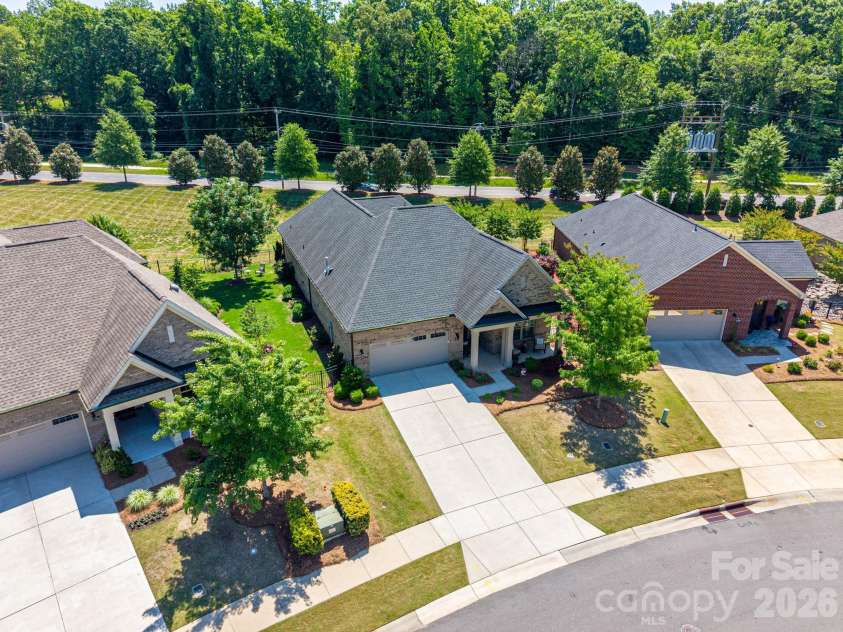 5228 Courtyard Lane, Belmont, NC 28012.  MLS# CAR4381843, YatesRealty ID 24533. 