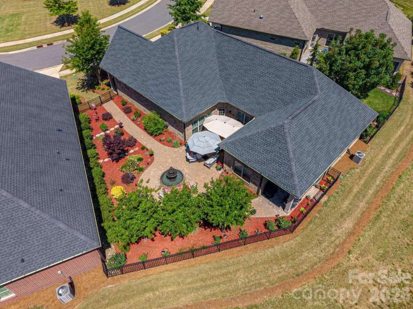 5228 Courtyard Lane, Belmont, NC 28012.  MLS# CAR4381843, YatesRealty ID 24533. 