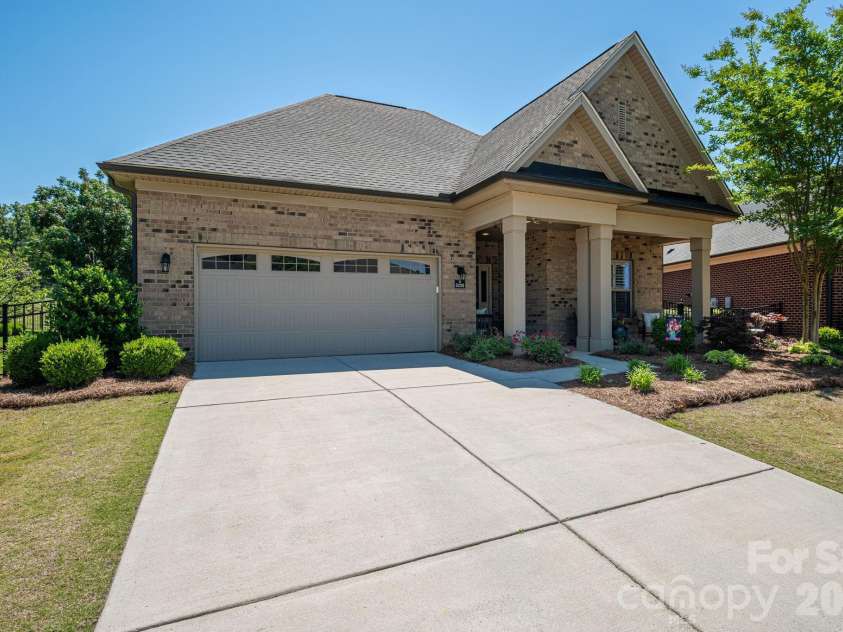 5228 Courtyard Lane, Belmont, NC 28012.  MLS# CAR4414092, YatesRealty ID 24533. 