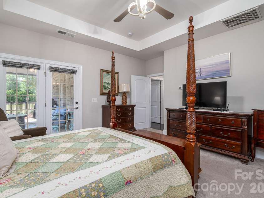 5228 Courtyard Lane, Belmont, NC 28012.  MLS# CAR4414092, YatesRealty ID 24533. 