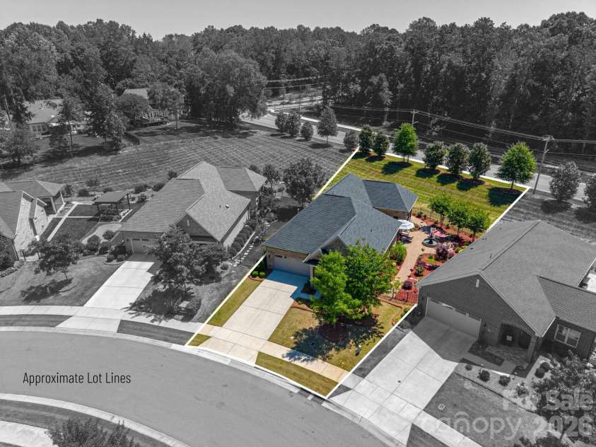 5228 Courtyard Lane, Belmont, NC 28012.  MLS# CAR4414092, YatesRealty ID 24533. 