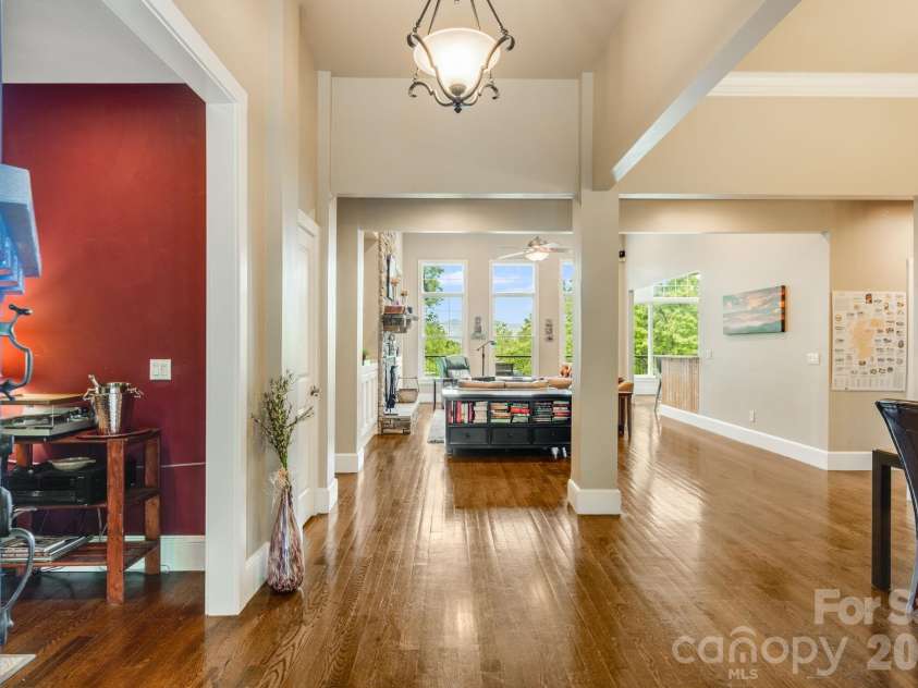 1659 High Rock Acres Drive, Black Mountain, NC 28711.  MLS# CAR4380378, YatesRealty ID 24534. Entryway 