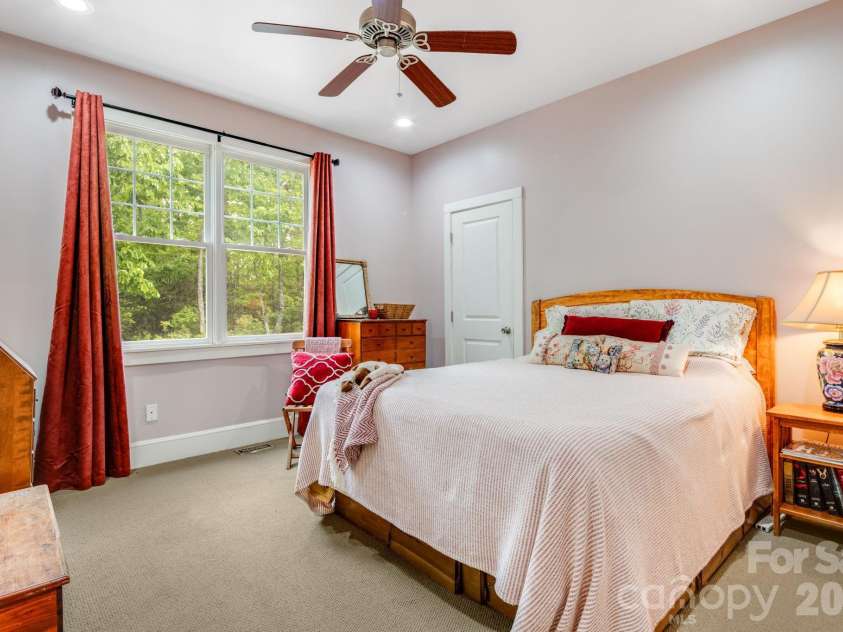 1659 High Rock Acres Drive, Black Mountain, NC 28711.  MLS# CAR4380378, YatesRealty ID 24534. Front Room Over Garage 