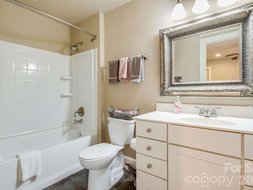 1659 High Rock Acres Drive, Black Mountain, NC 28711.  MLS# CAR4380378, YatesRealty ID 24534. Full En-Suite Bathroom