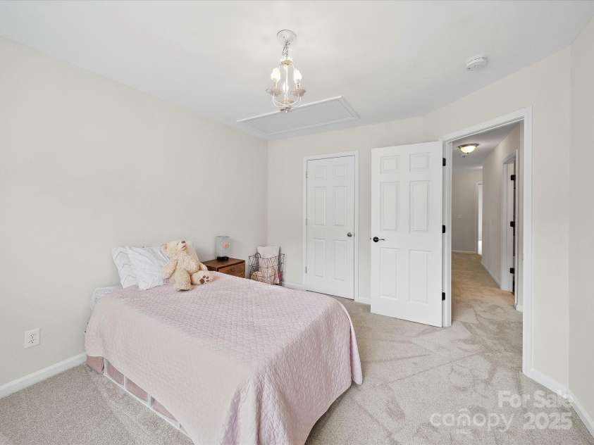 404 Basingdon Court, Waxhaw, NC 28173.  MLS# CAR4251685, YatesRealty ID 24534. 