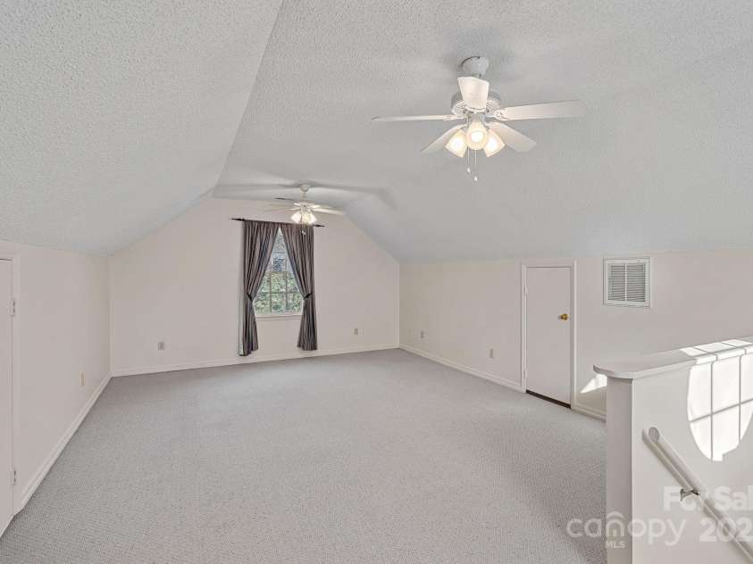 1624 Chadmore Lane, Concord, NC 28027.  MLS# CAR4234626, YatesRealty ID 24536. Bonus/Flex Space Bonus Above Garage