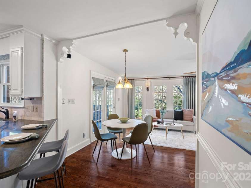 1624 Chadmore Lane, Concord, NC 28027.  MLS# CAR4234626, YatesRealty ID 24536. Breakfast/Sunroom