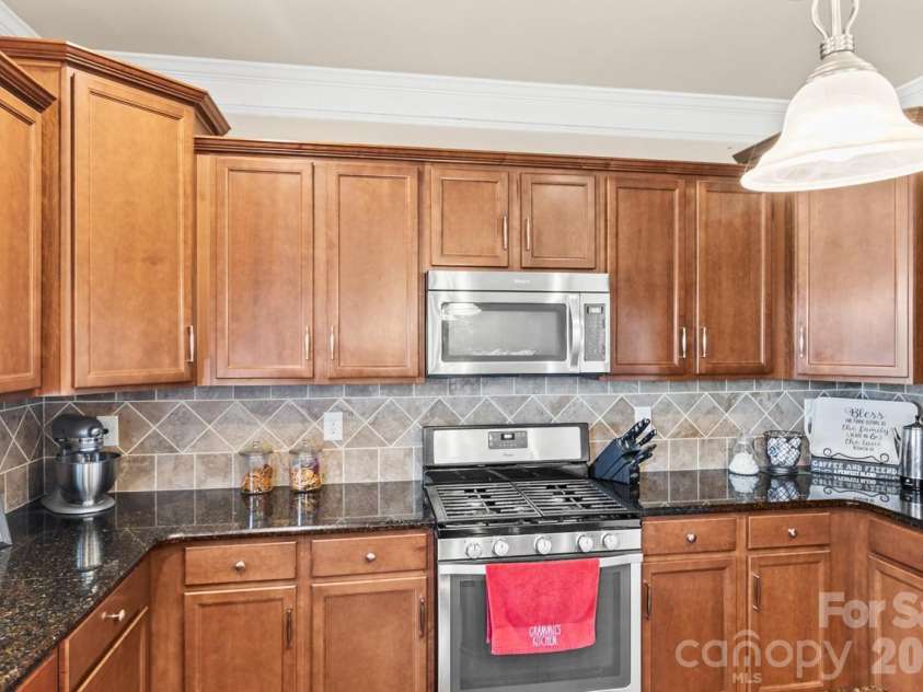 151 Millen Drive, Mooresville, NC 28115.  MLS# CAR4382866, YatesRealty ID 24537. Kitchen