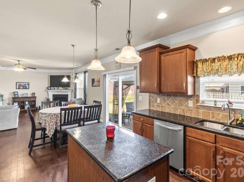 151 Millen Drive, Mooresville, NC 28115.  MLS# CAR4382866, YatesRealty ID 24537. Kitchen