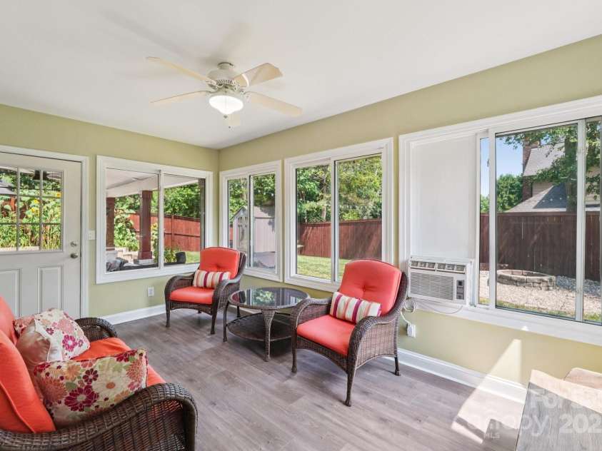 207 Spaniel Drive, Concord, NC 28025.  MLS# CAR4267975, YatesRealty ID 24537. 