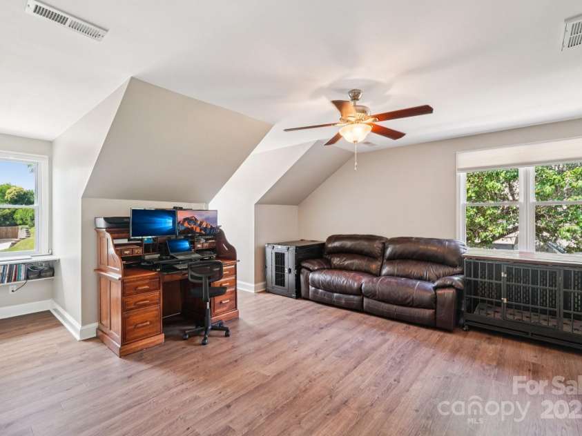 207 Spaniel Drive, Concord, NC 28025.  MLS# CAR4267975, YatesRealty ID 24537. 