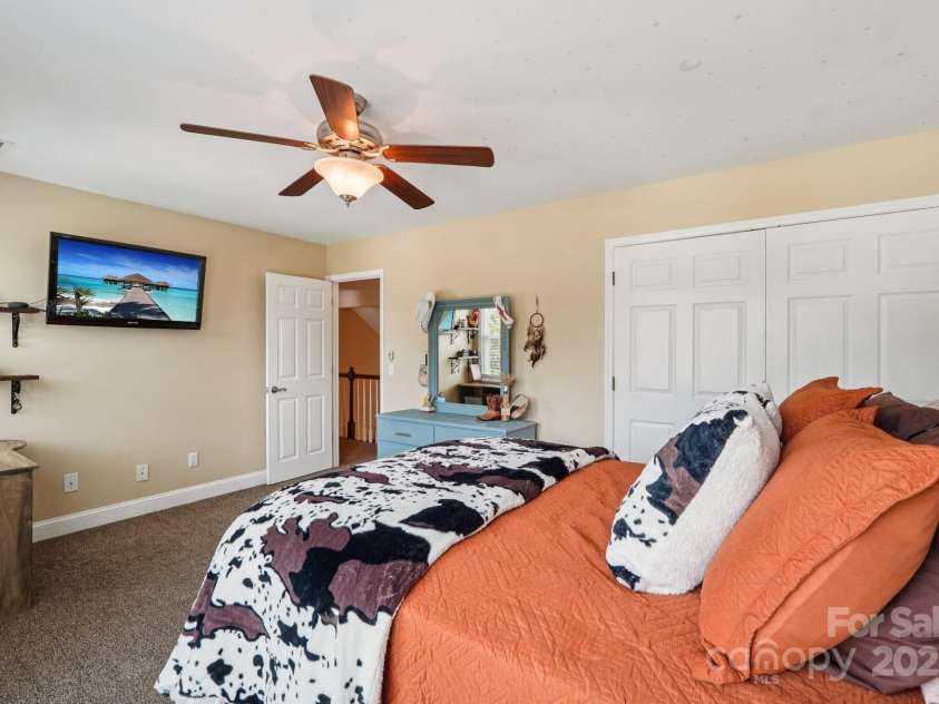 207 Spaniel Drive, Concord, NC 28025.  MLS# CAR4267975, YatesRealty ID 24537. 
