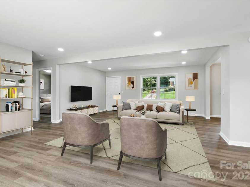 1735 Hollandale Drive, Gastonia, NC 28054.  MLS# CAR4263571, YatesRealty ID 24538. 