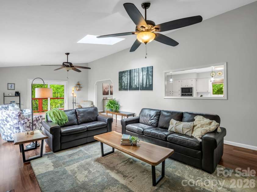656 Cashiers Valley Road, Brevard, NC 28712.  MLS# CAR4382914, YatesRealty ID 24538. 