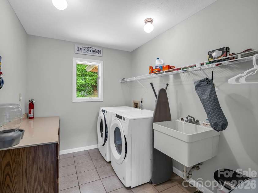 656 Cashiers Valley Road, Brevard, NC 28712.  MLS# CAR4382914, YatesRealty ID 24538. 