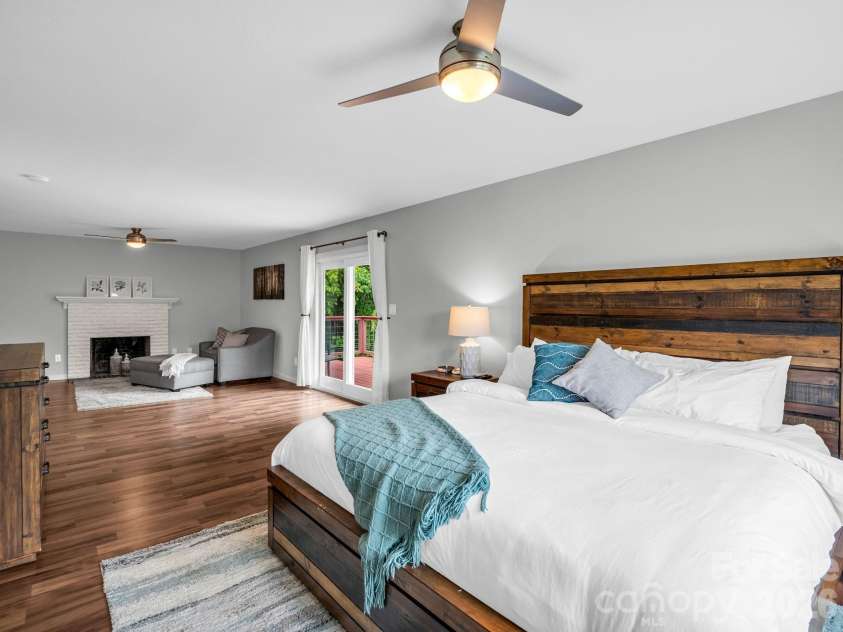 656 Cashiers Valley Road, Brevard, NC 28712.  MLS# CAR4382914, YatesRealty ID 24538. 