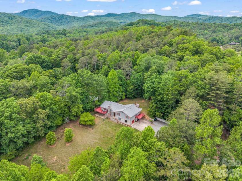 656 Cashiers Valley Road, Brevard, NC 28712.  MLS# CAR4382914, YatesRealty ID 24538. 