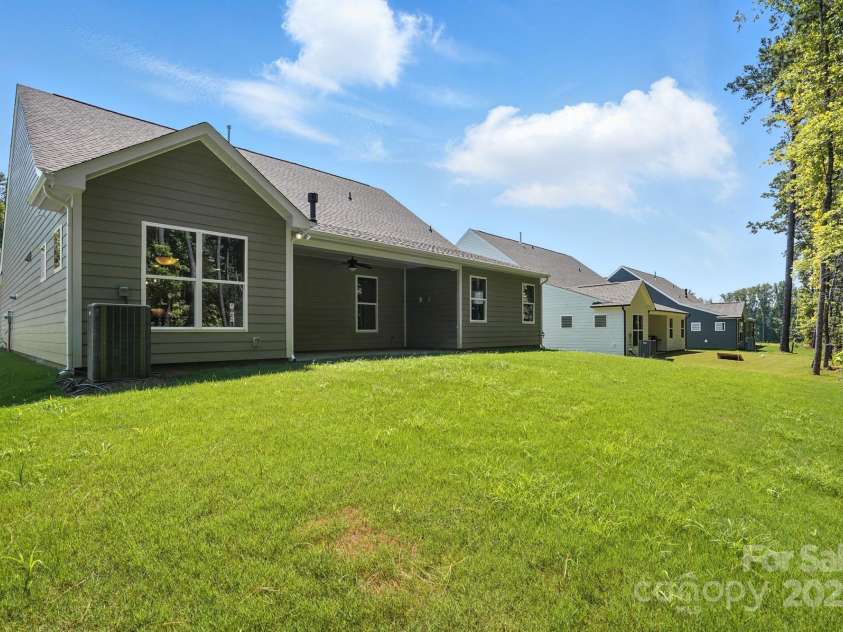 3022 Cedar Falls Drive, Waxhaw, NC 28173.  MLS# CAR4248821, YatesRealty ID 24539. 