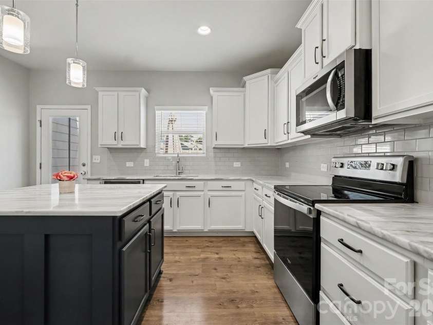 5144 Thomasville Drive, Belmont, NC 28012.  MLS# CAR4383578, YatesRealty ID 24539. 