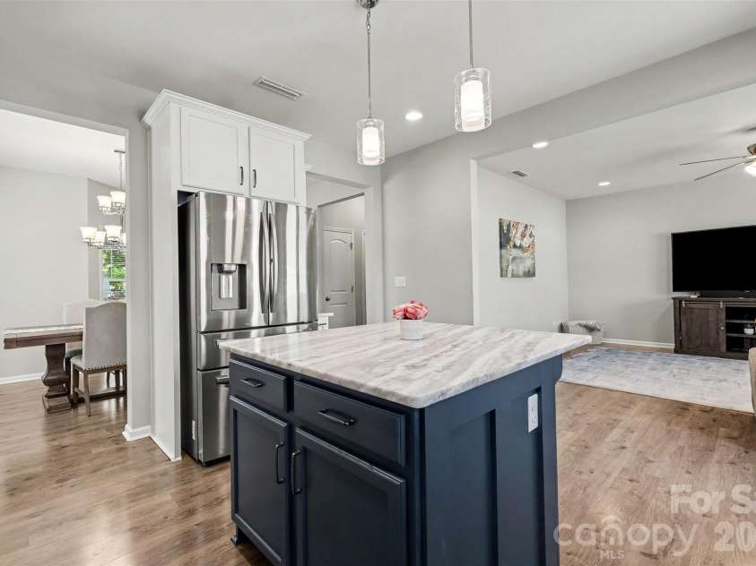 5144 Thomasville Drive, Belmont, NC 28012.  MLS# CAR4383578, YatesRealty ID 24539. 