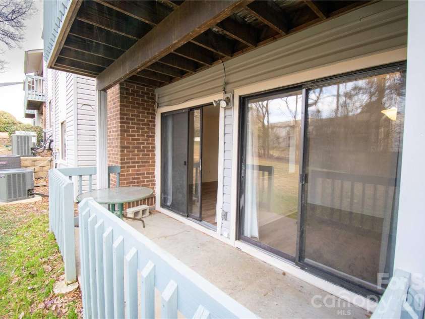 11042 Harrowfield Road, Charlotte, NC 28226.  MLS# CAR4330672, YatesRealty ID 2454. 