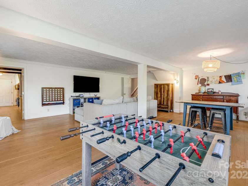 203 Davis Mountain Road, Laurel Park, NC 28739.  MLS# CAR4332728, YatesRealty ID 24540. Imagine the possibilities