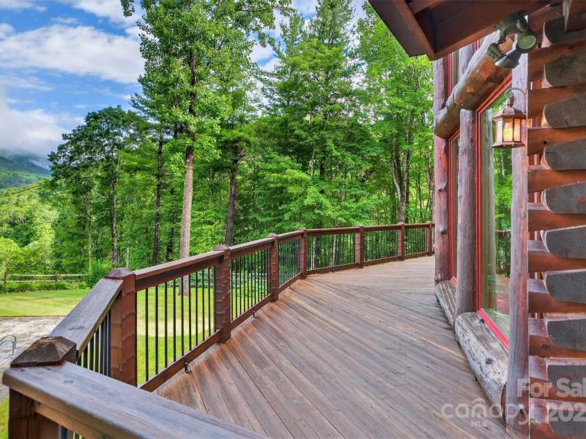 904 Bryan Hollow Road, Boone, NC 28607.  MLS# CAR4278936, YatesRealty ID 24541. 