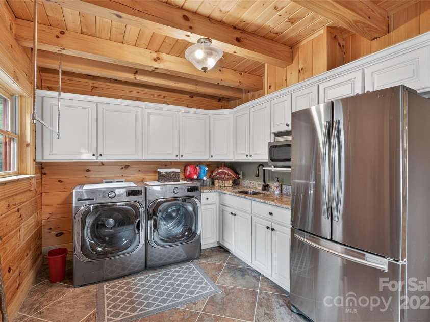 904 Bryan Hollow Road, Boone, NC 28607.  MLS# CAR4278936, YatesRealty ID 24541. 