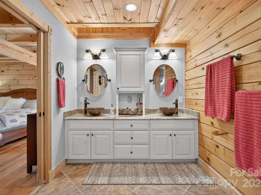 904 Bryan Hollow Road, Boone, NC 28607.  MLS# CAR4278936, YatesRealty ID 24541. 