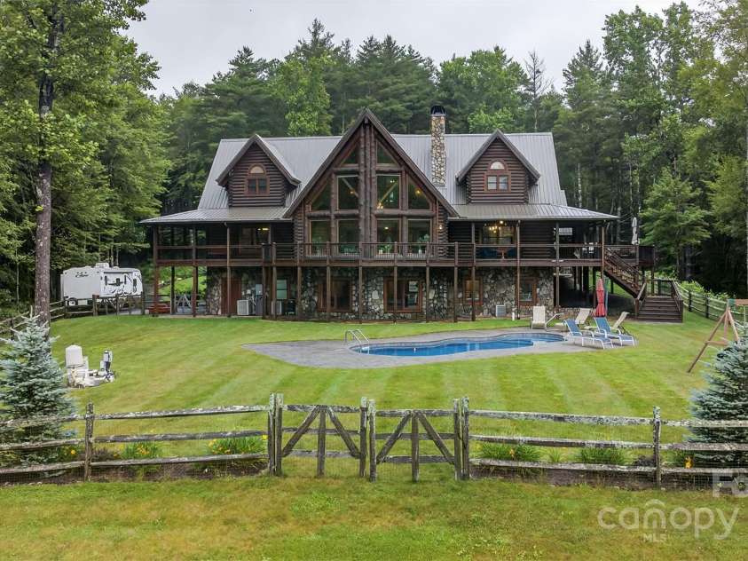 904 Bryan Hollow Road, Boone, NC 28607.  MLS# CAR4278936, YatesRealty ID 24541. 