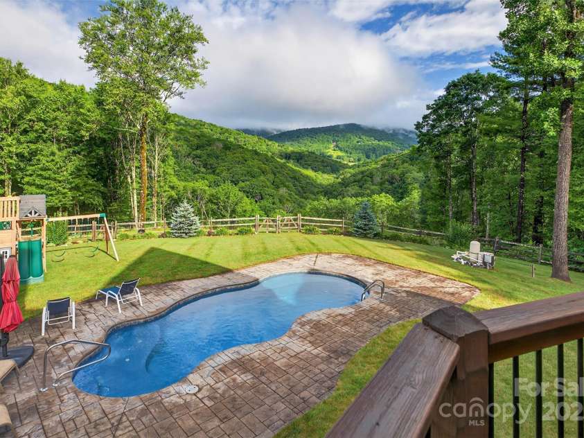 904 Bryan Hollow Road, Boone, NC 28607.  MLS# CAR4278936, YatesRealty ID 24541. 
