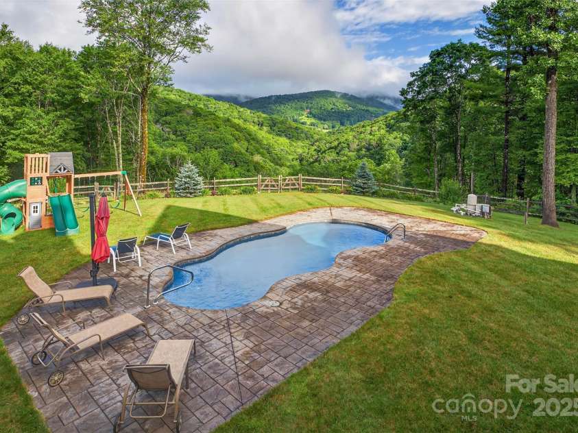 904 Bryan Hollow Road, Boone, NC 28607.  MLS# CAR4278936, YatesRealty ID 24541. 