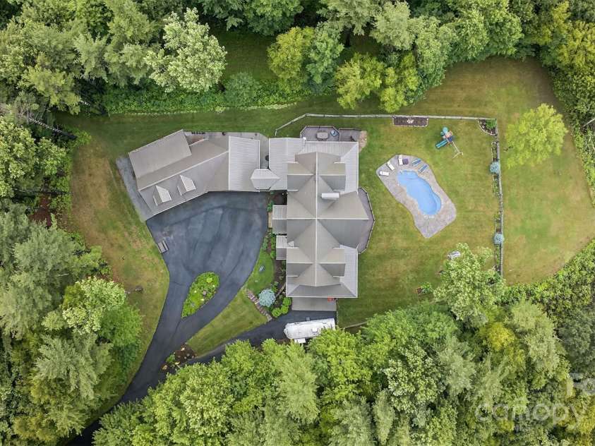 904 Bryan Hollow Road, Boone, NC 28607.  MLS# CAR4278936, YatesRealty ID 24541. 