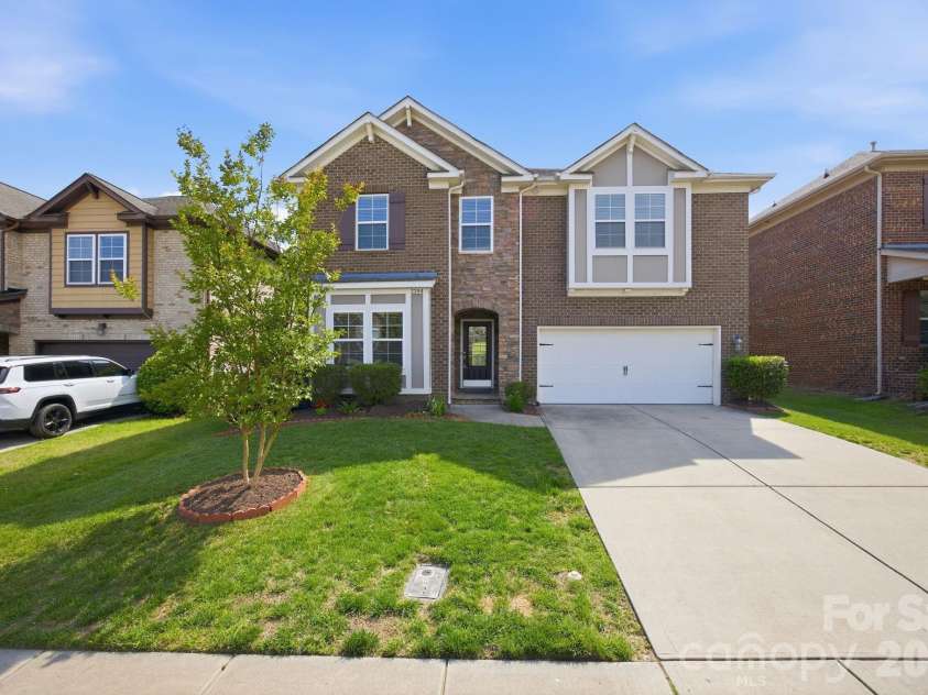 2284 Barrowcliffe Drive, Concord, NC 28027.  MLS# CAR4381271, YatesRealty ID 24542. 