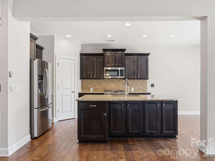 2284 Barrowcliffe Drive, Concord, NC 28027.  MLS# CAR4381271, YatesRealty ID 24542. 
